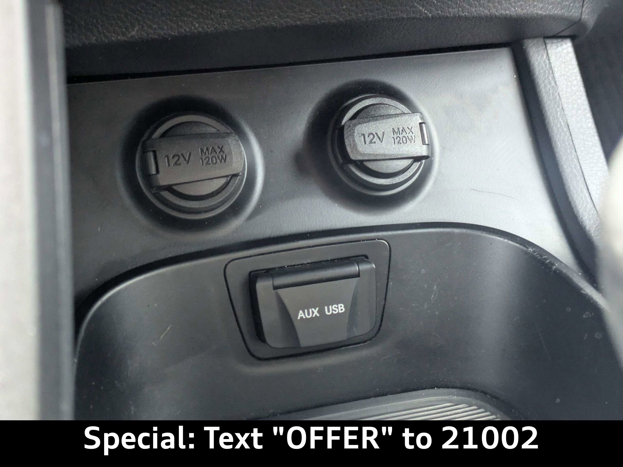 Used 2013 Hyundai Santa Fe Sport w/ Technology Pkg FWD image 23
