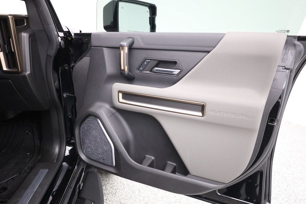Used 2024 GMC Hummer EV 2X AWD/4WD image 23