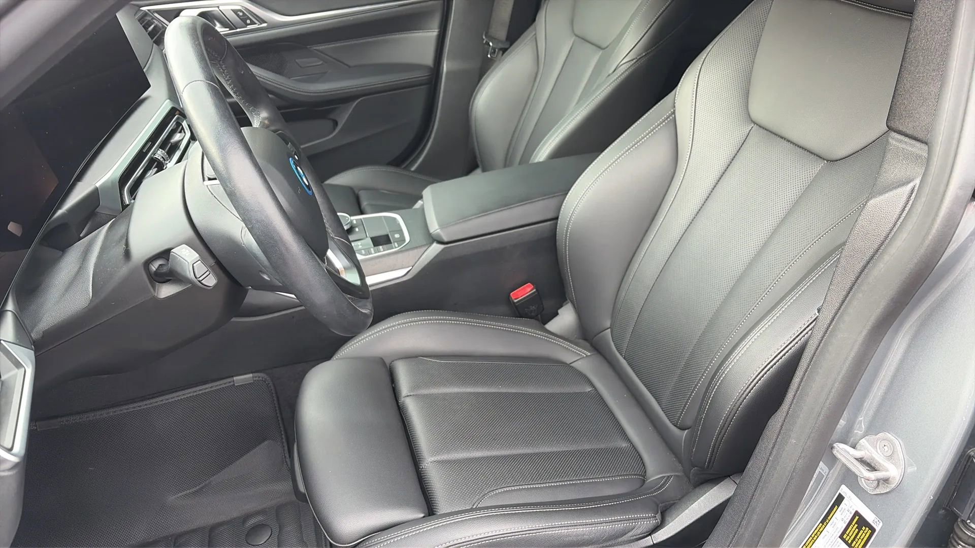 Used 2022 BMW i4 eDrive40 w/ Premium Package image 9