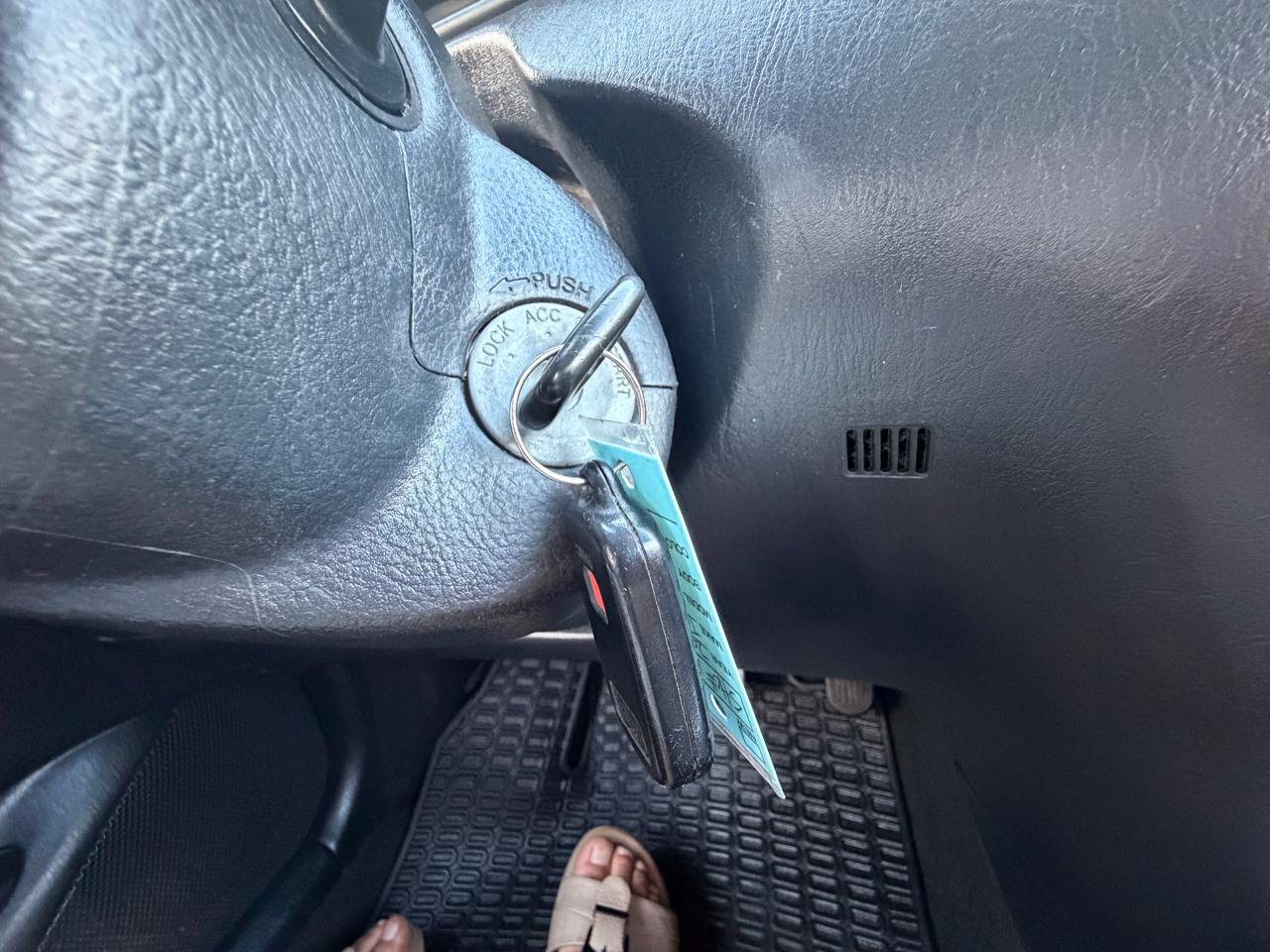 Used 2004 Toyota Corolla LE FWD image 21