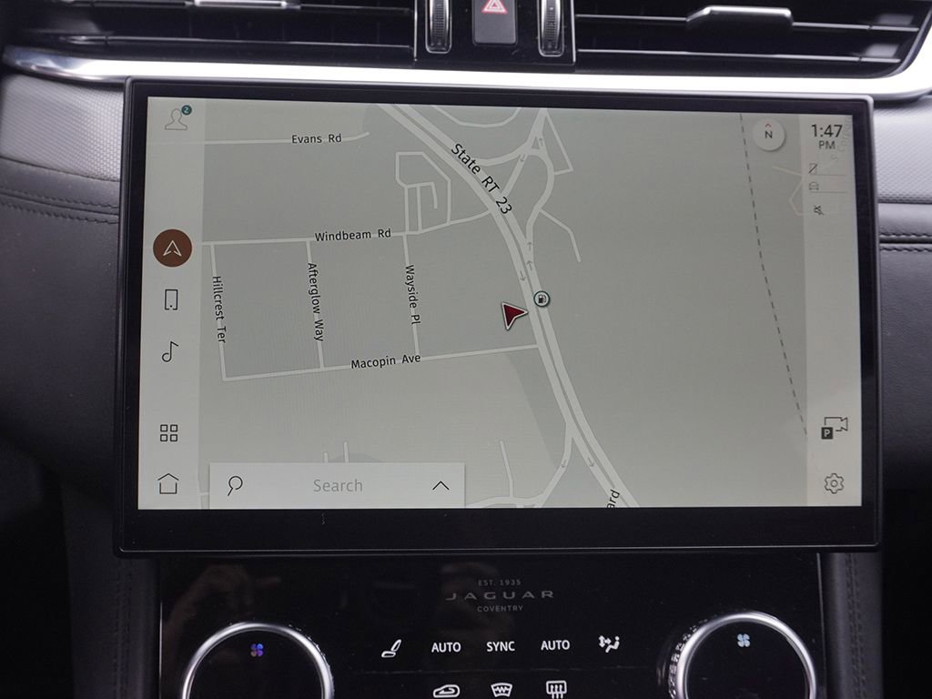 Used 2022 Jaguar F-PACE SVR image 46