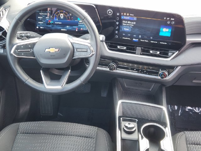 Used 2026 Chevrolet Equinox LT FWD image 27