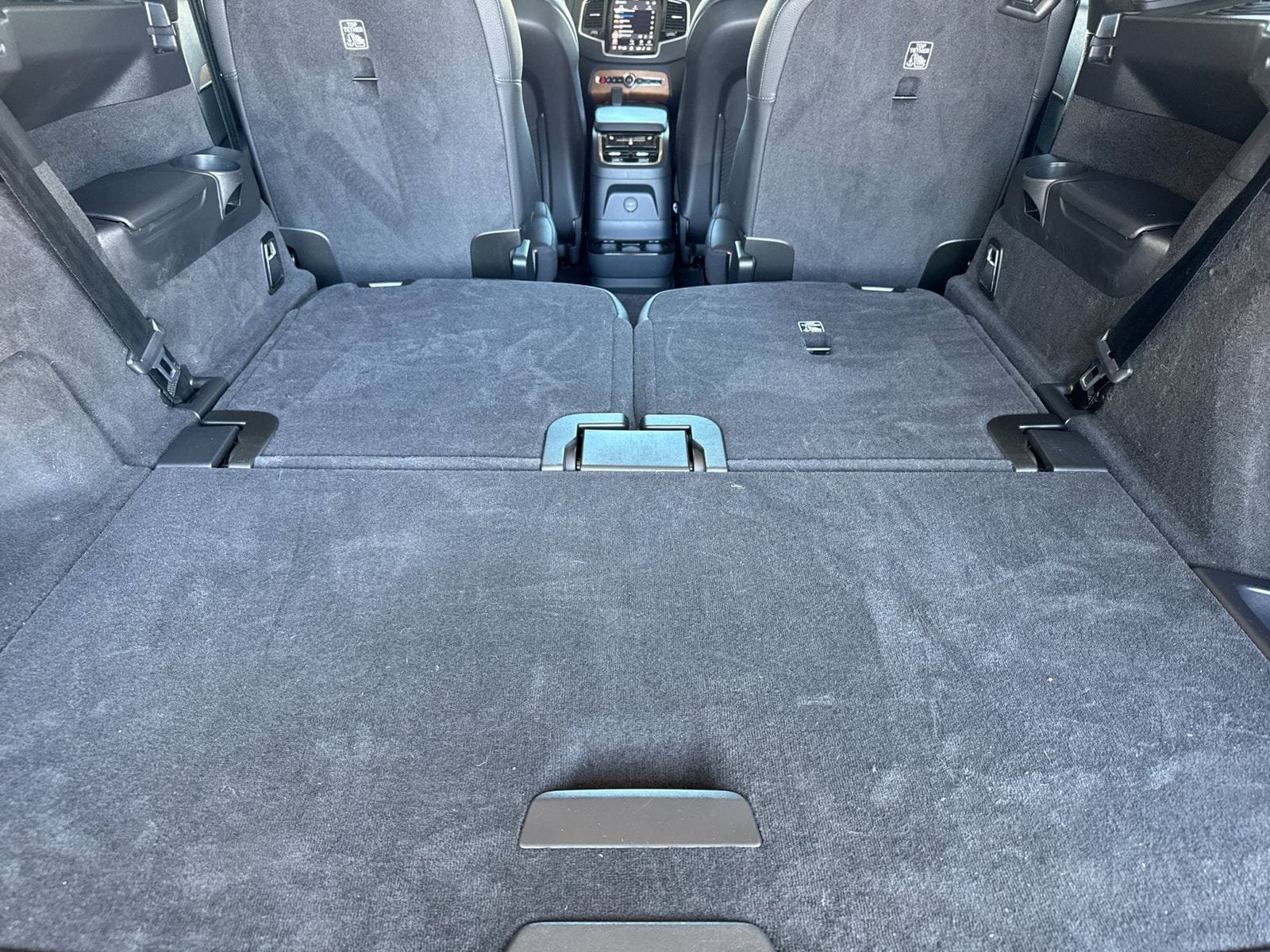 Certified 2024 Volvo XC90 T8 Plus w/ Protection Package Premier AWD/4WD image 20