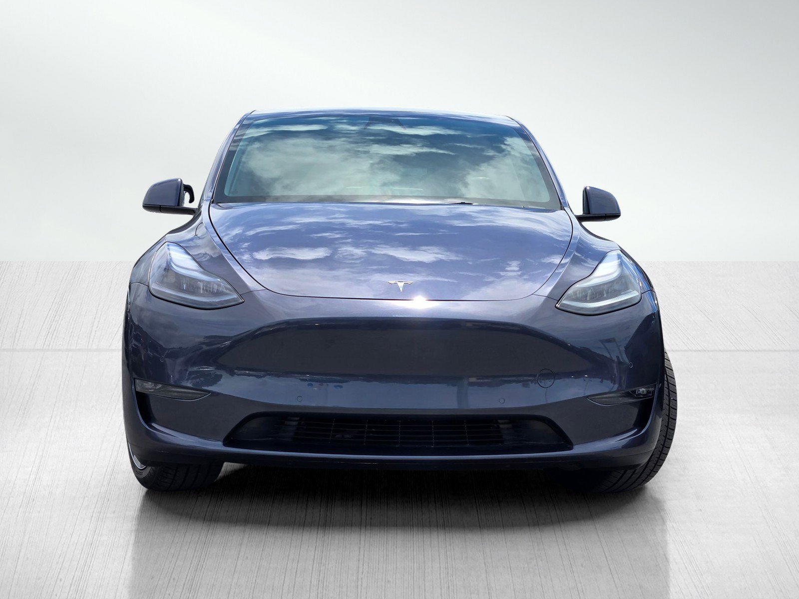 Used 2022 Tesla Model Y Long Range AWD/4WD image 2