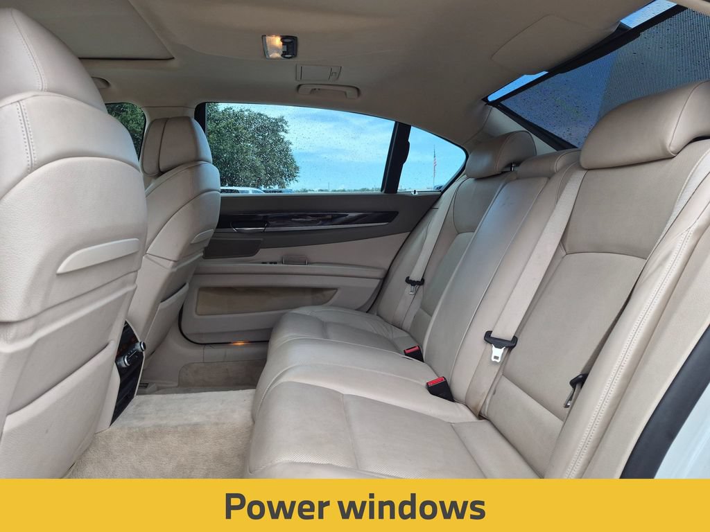 Used 2009 BMW 750Li RWD image 28