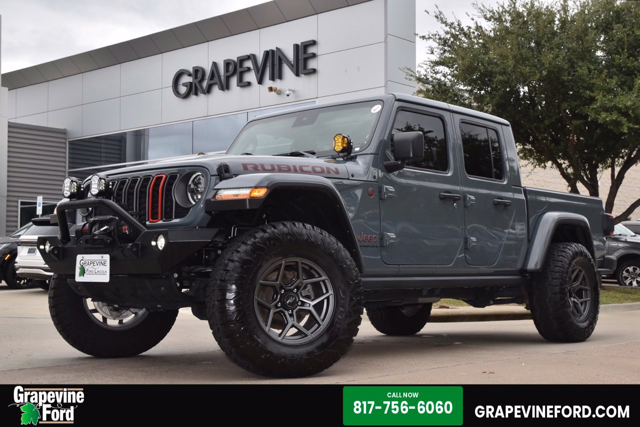 Used 2025 Jeep Gladiator Rubicon w/ Convenience Group AWD/4WD image 1