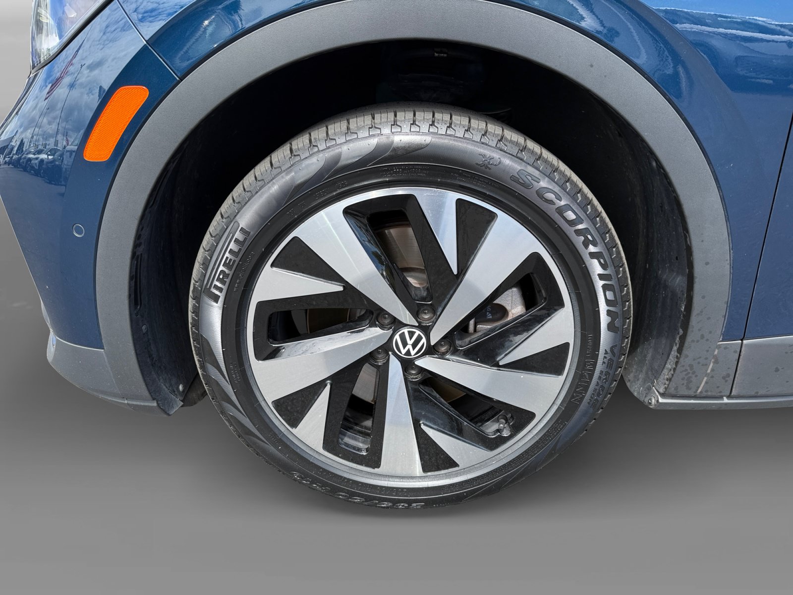 Certified 2023 Volkswagen ID.4 Pro RWD image 9