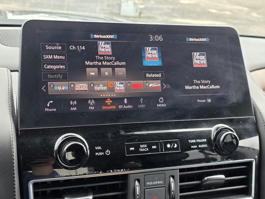 Used 2024 Nissan Armada SL w/ Captain's Chairs Package image 26