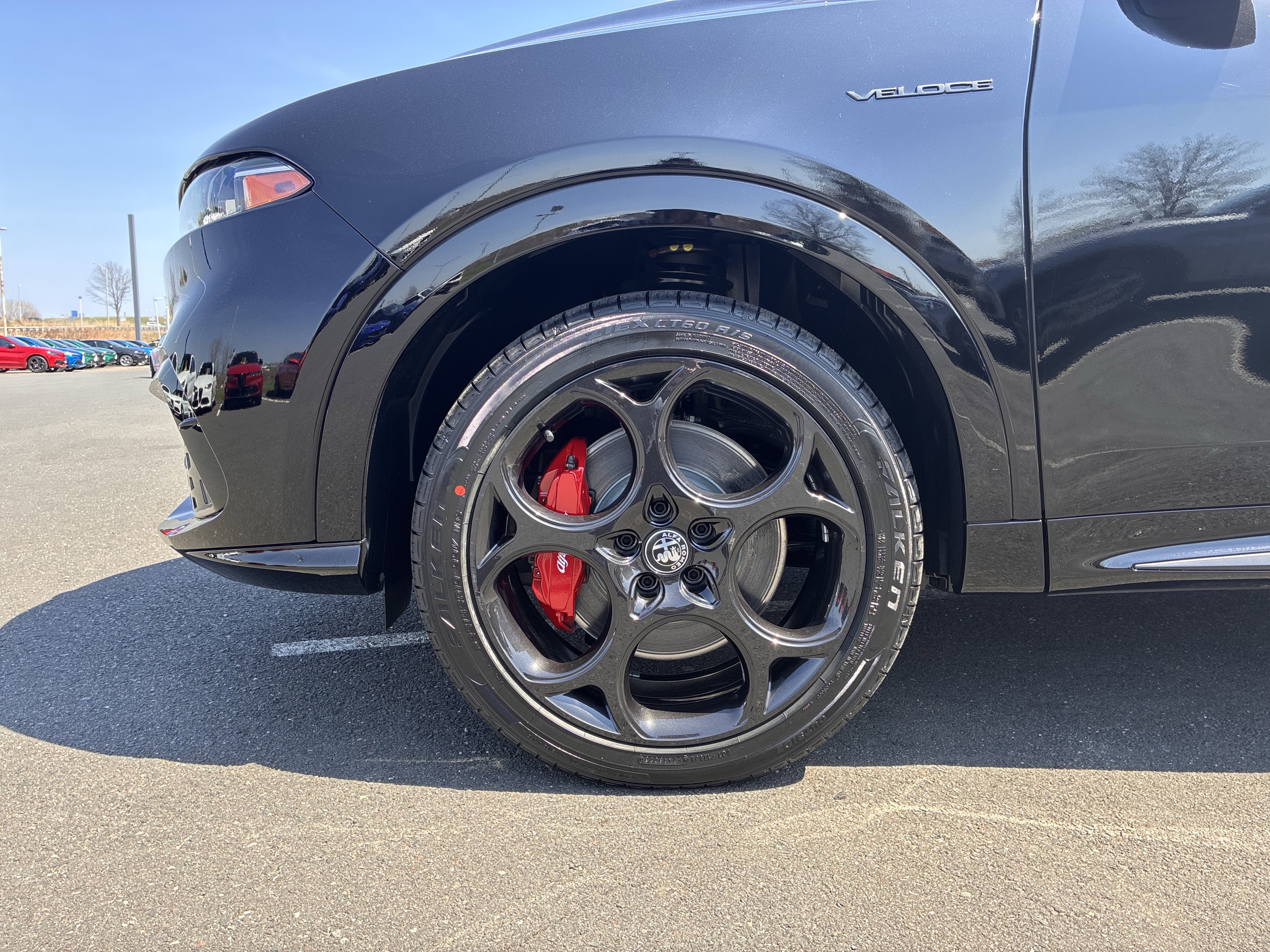 New 2026 Alfa Romeo Tonale Veloce w/ Quick Order Package 23H Volce image 13