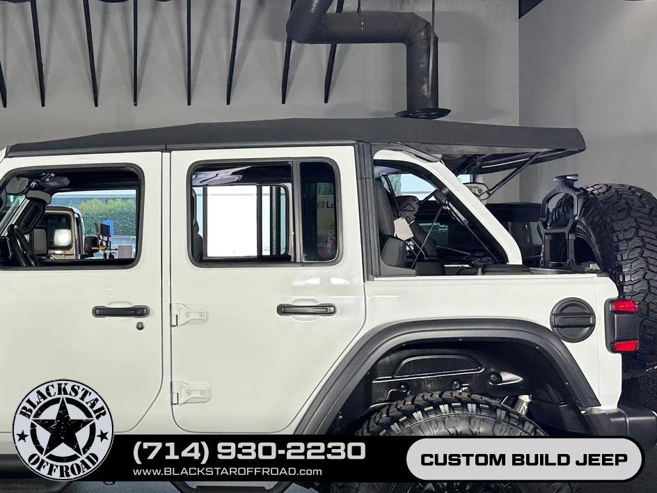 Used 2024 Jeep Wrangler Unlimited Rubicon w/ Convenience Group AWD/4WD image 21