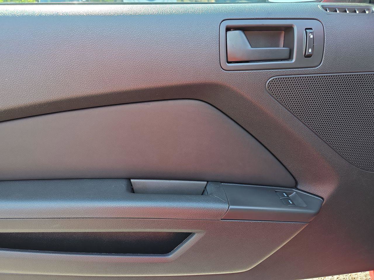 Used 2013 Ford Mustang GT w/ GT Track Pkg image 5