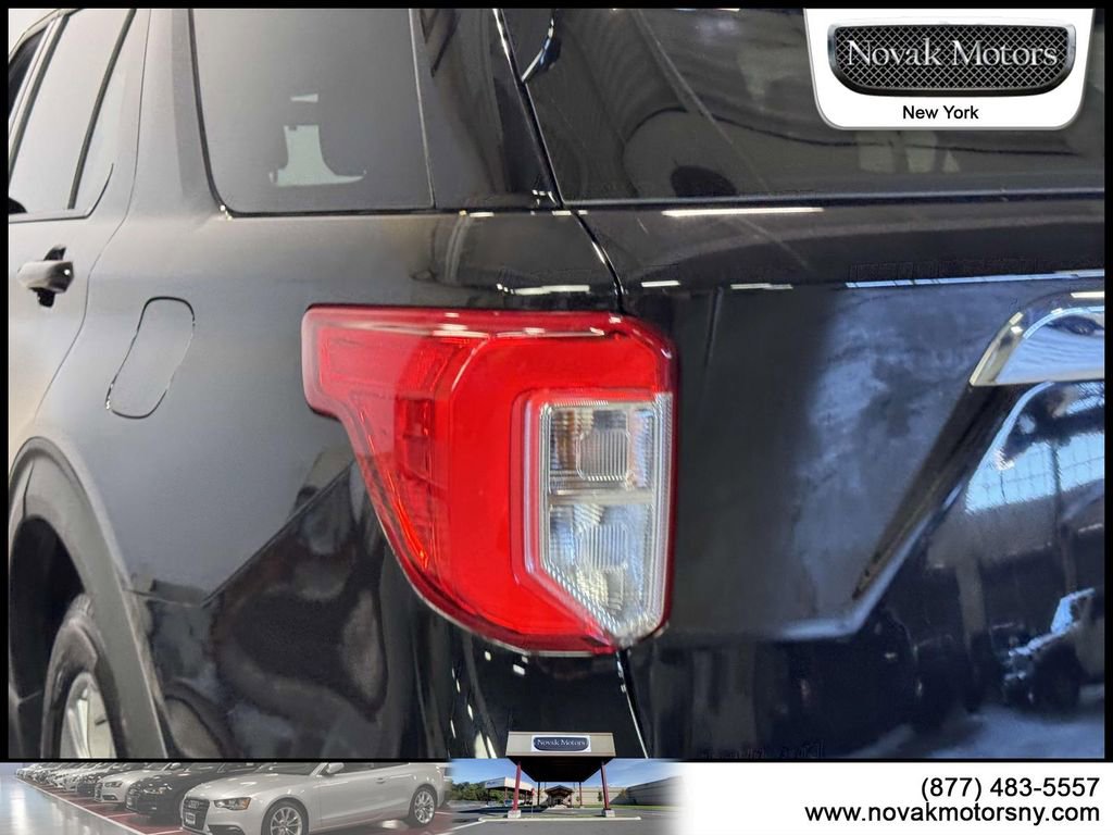 Used 2022 Ford Explorer XLT w/ Equipment Group 202A image 6