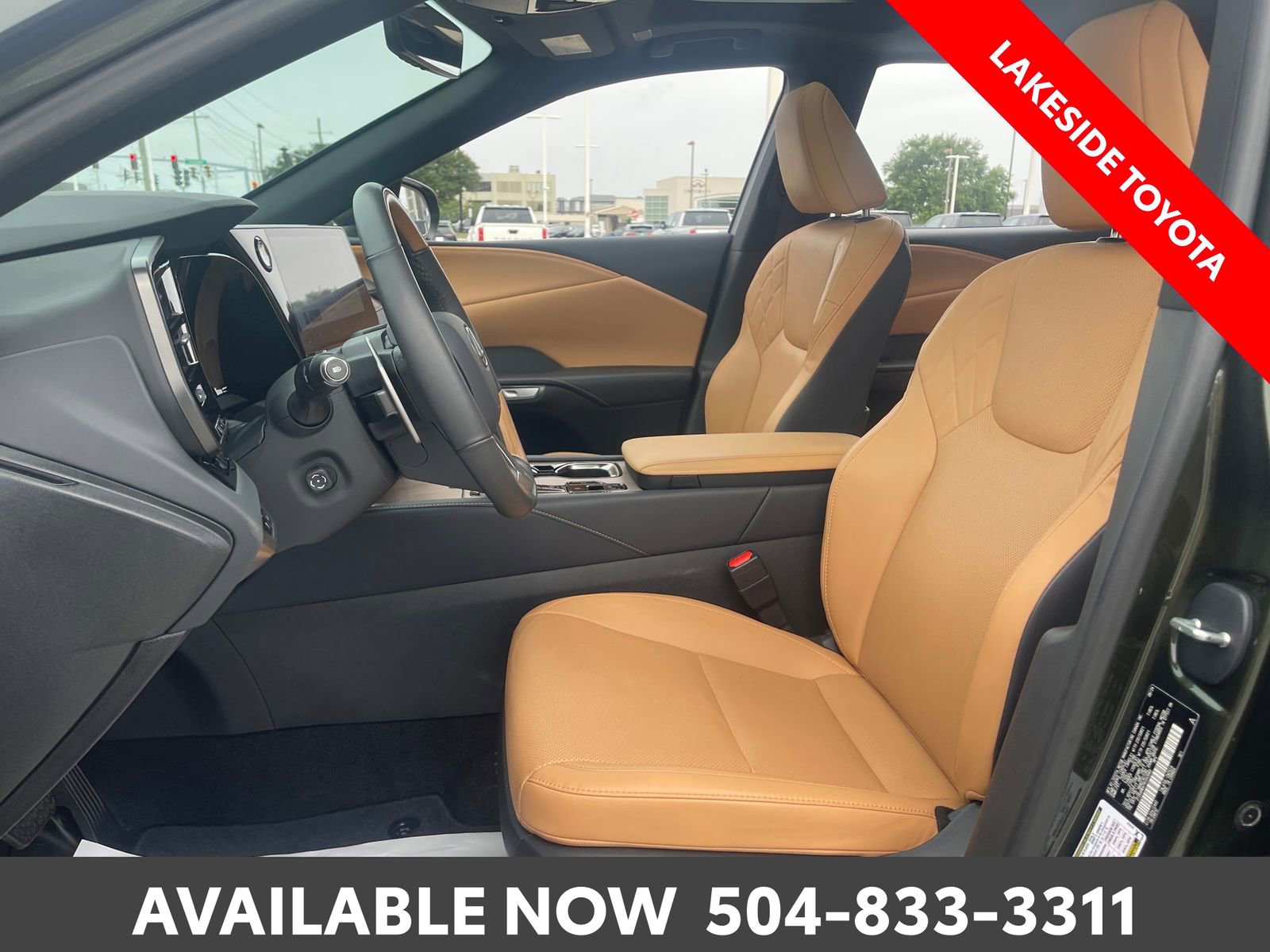 Used 2024 Lexus RX 350 Premium w/ Accessory Package (Z1) FWD image 27