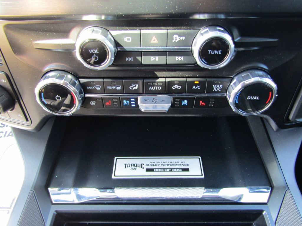 New 2026 Ford F250 Lariat w/ Black Appearance Package AWD/4WD image 31