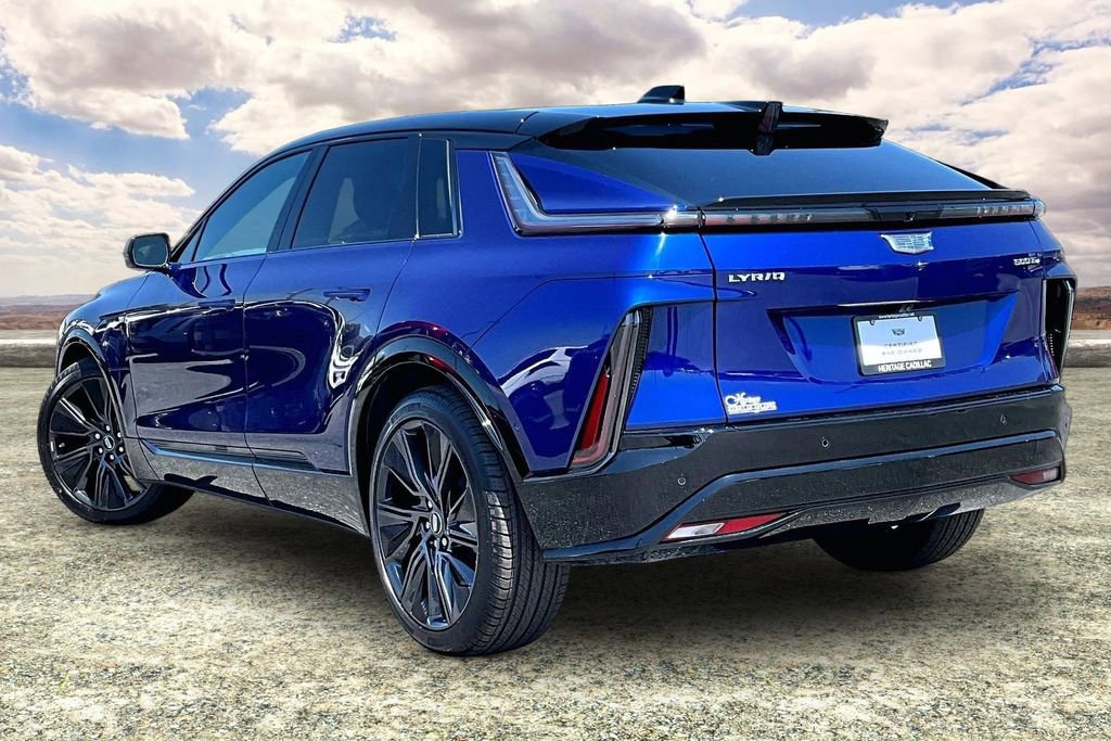 Used 2025 Cadillac Lyriq Sport image 4