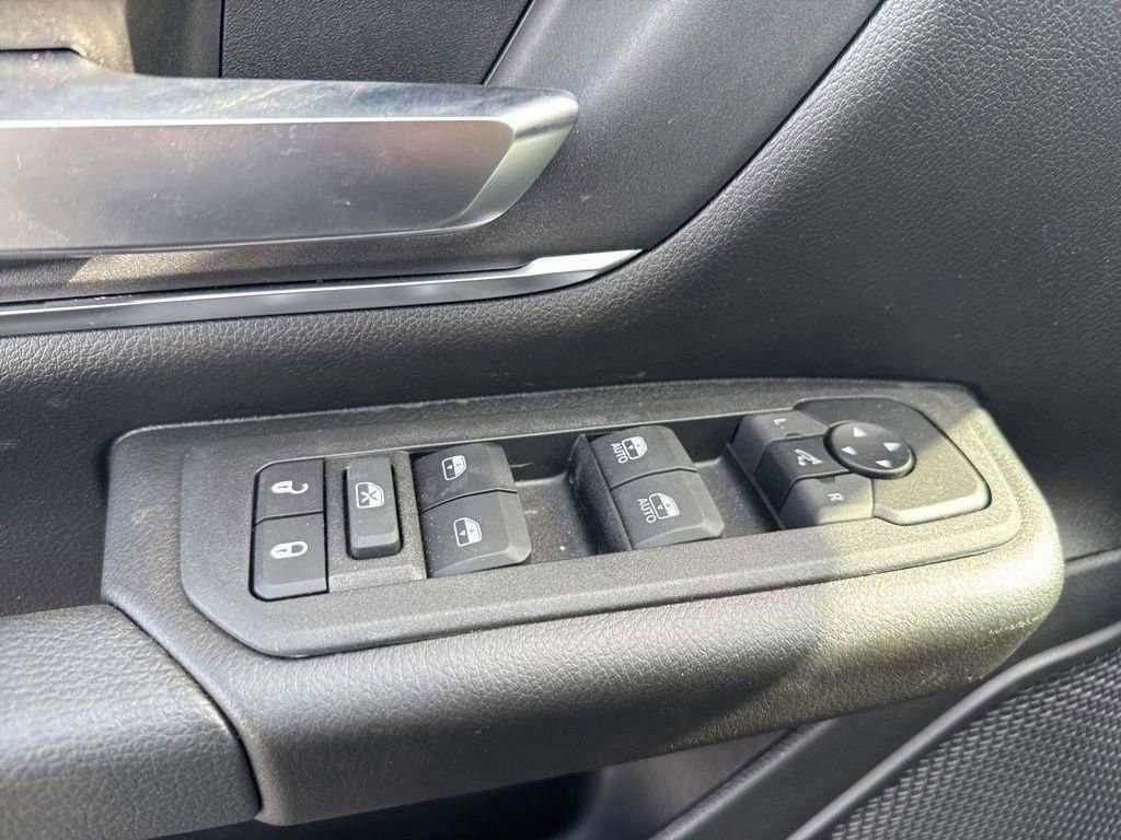 Used 2025 RAM 1500 Lone Star image 11