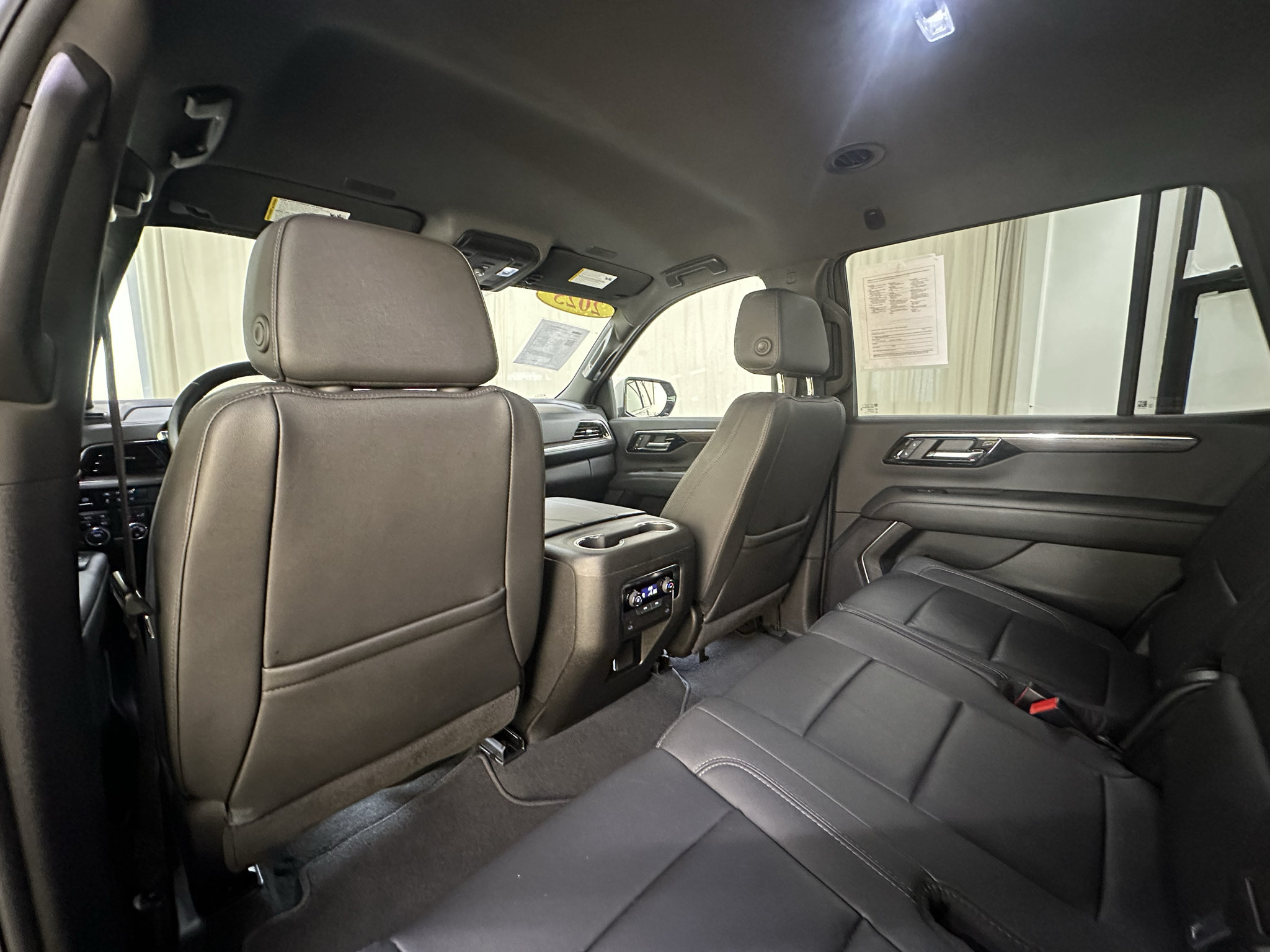 Used 2025 Chevrolet Tahoe LT AWD/4WD image 23