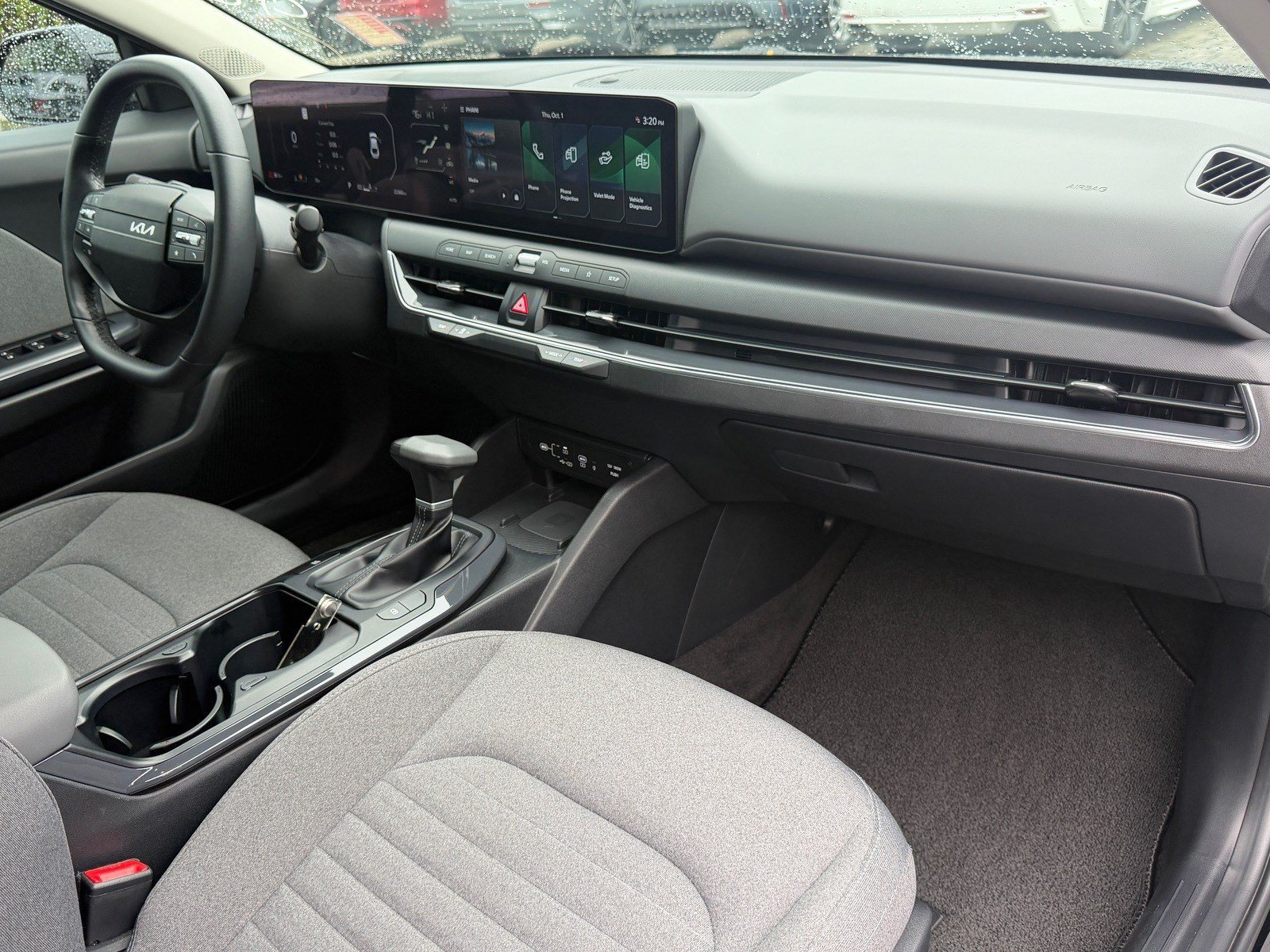 Used 2025 Kia K4 EX FWD image 28