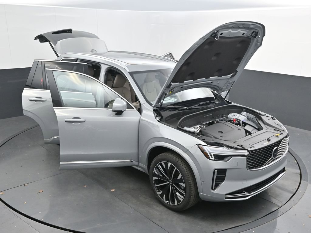 New 2026 Volvo XC90 B6 Plus w/ Protection Package Premier image 40