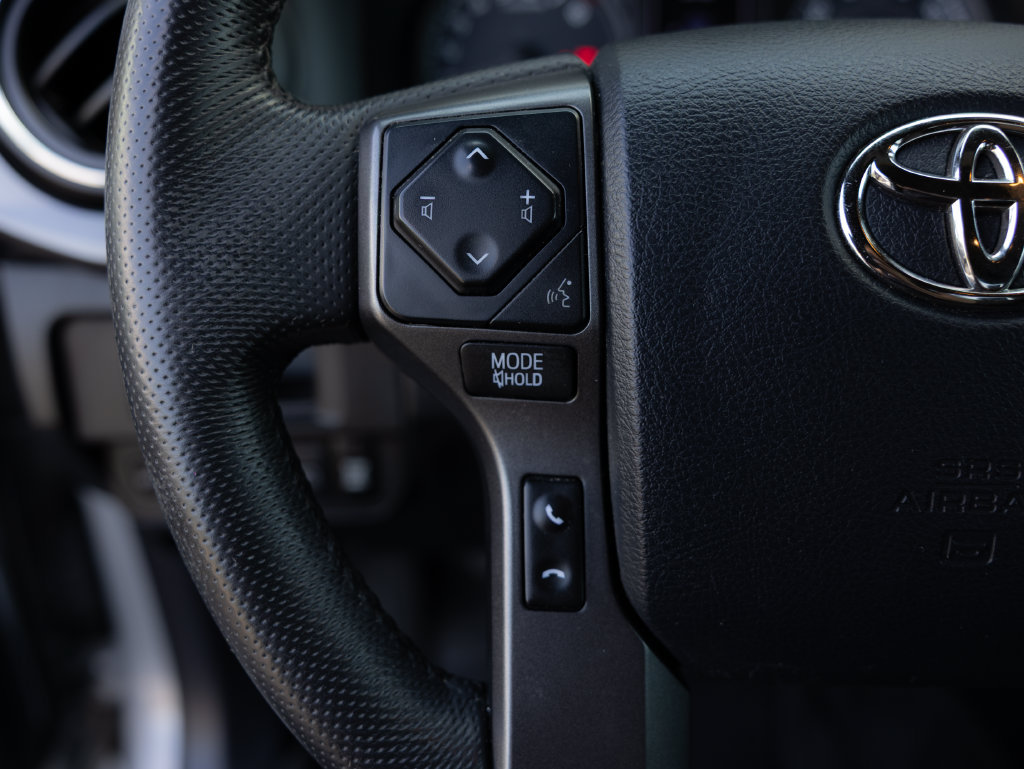 Used 2018 Toyota Tacoma TRD Sport AWD/4WD image 13