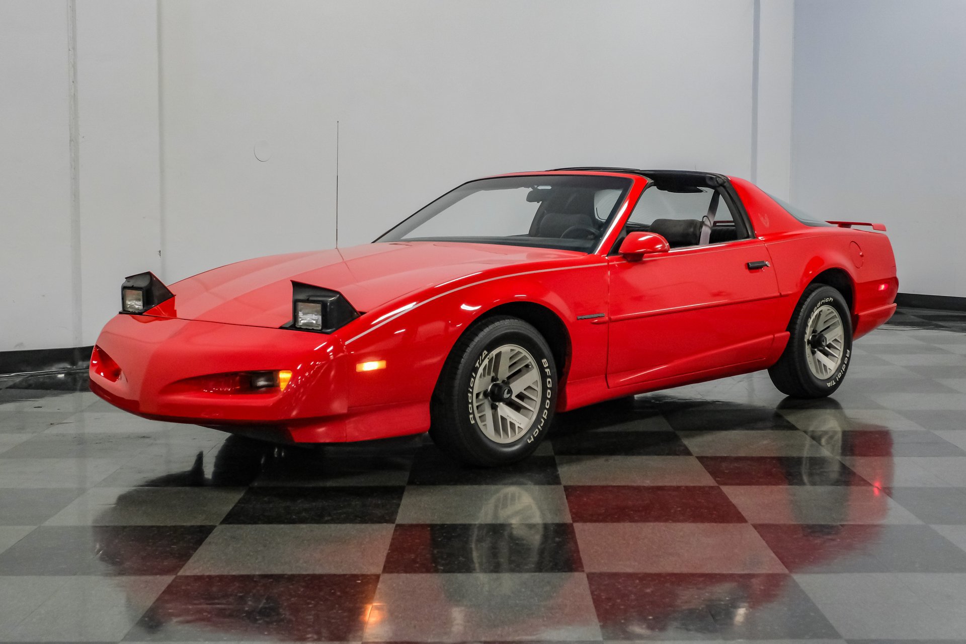 Used 1992 Pontiac Firebird Coupe RWD image 20