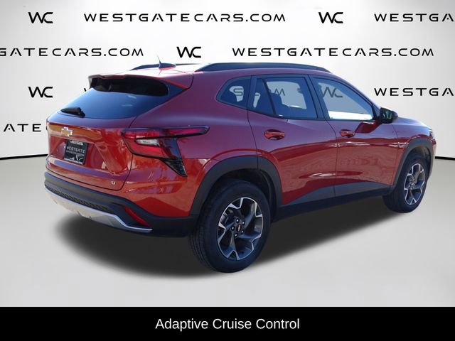 Used 2024 Chevrolet Trax LT w/ Driver Confidence Package image 11