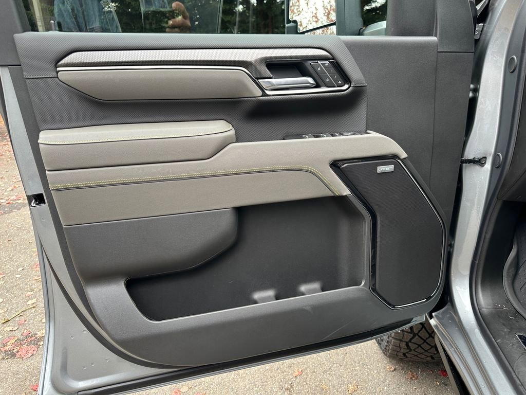 New 2026 Chevrolet Silverado 2500 ZR2 w/ LPO, Dark Essentials Package image 22