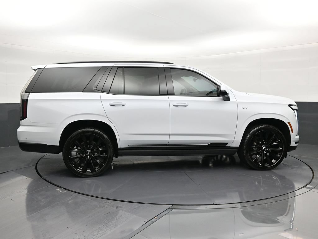 Certified 2026 Cadillac Escalade Platinum Sport w/ LPO, ONYX Package AWD/4WD image 6