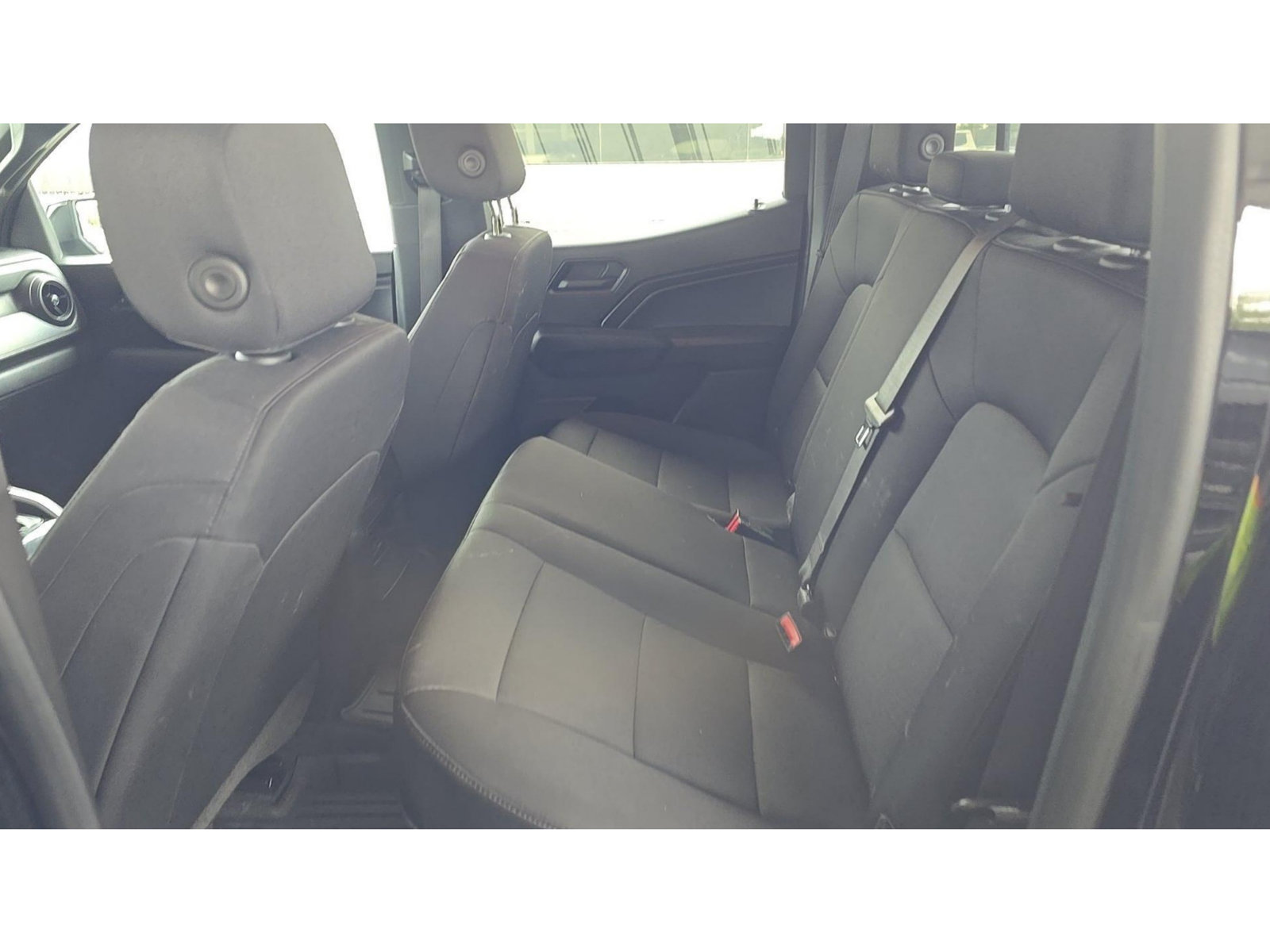 Used 2023 Chevrolet Colorado Trail Boss w/ Technology Package AWD/4WD image 9
