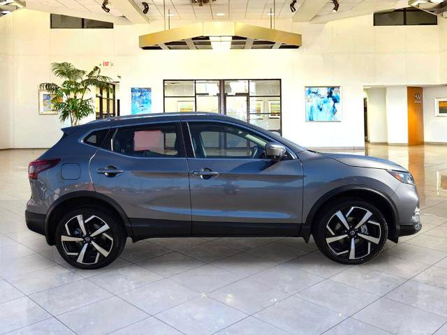 Certified 2022 Nissan Rogue Sport SL FWD image 4