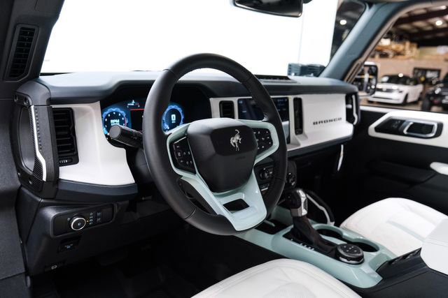 Used 2025 Ford Bronco Heritage Edition image 14