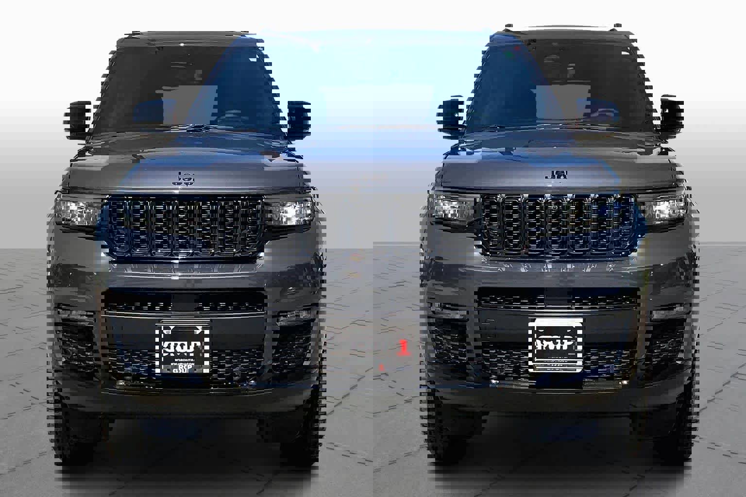 Used 2025 Jeep Grand Cherokee L Limited w/ Luxury Tech Group II AWD/4WD image 4