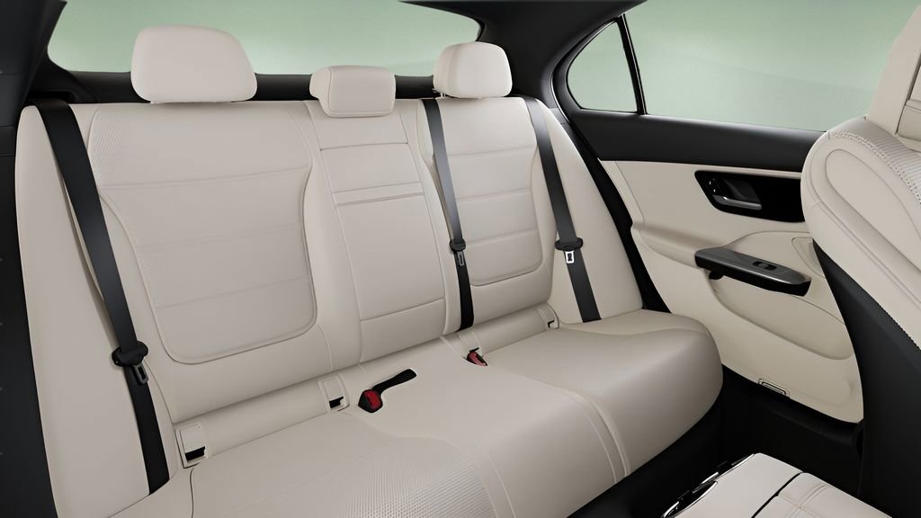 Used 2025 Mercedes-Benz C 300 Sedan image 40