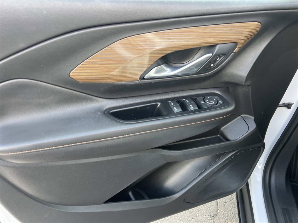 Certified 2019 GMC Terrain SLE w/ Driver Convenience Package image 14