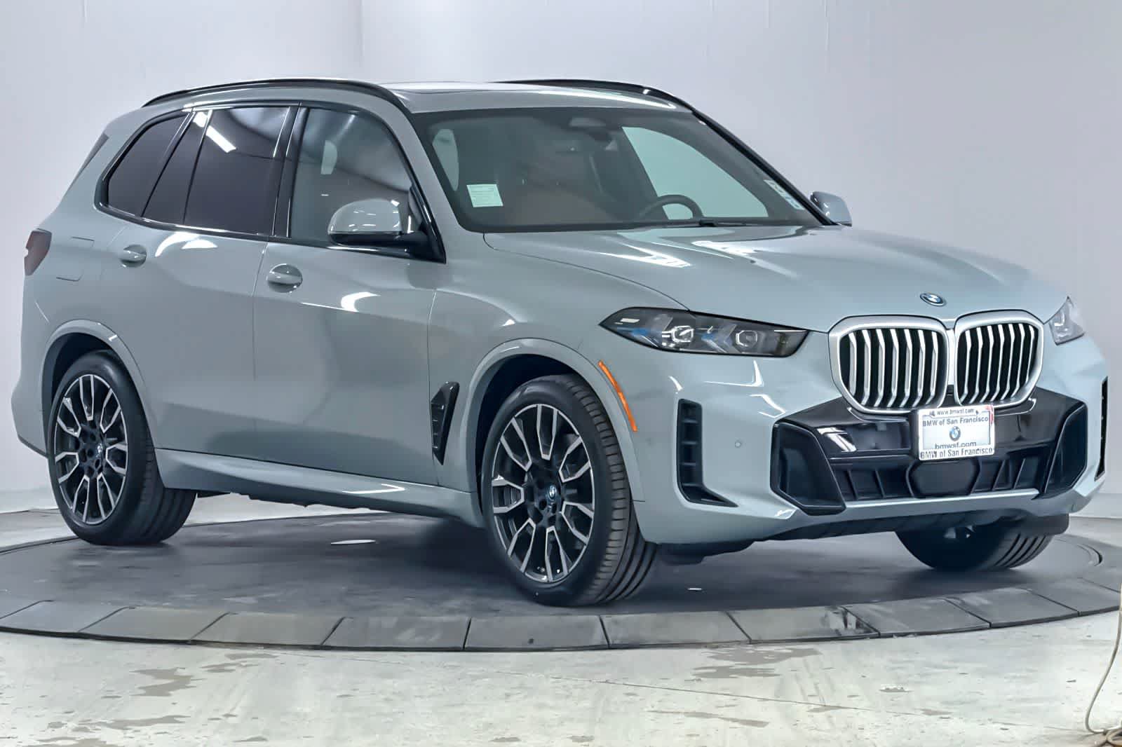 Used 2024 BMW X5 xDrive50e w/ Executive Package AWD/4WD image 9