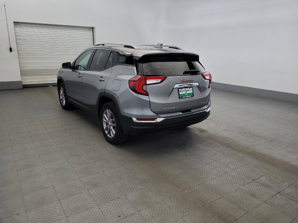 Used 2023 GMC Terrain SLT AWD/4WD image 5