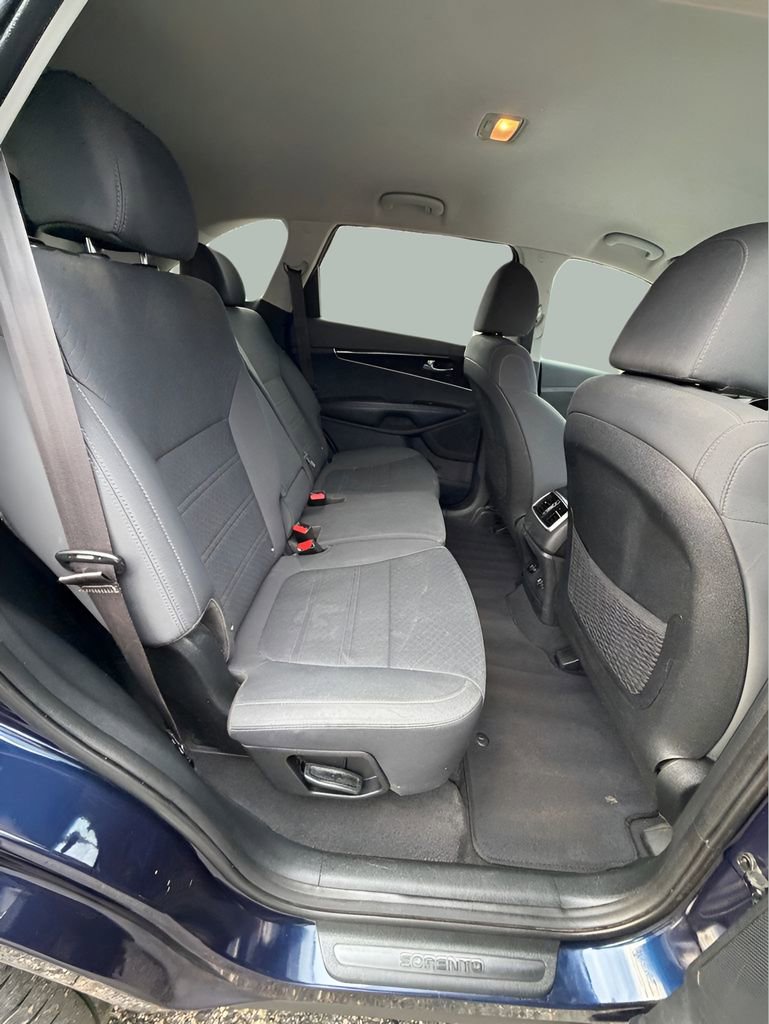 Used 2020 Kia Sorento AWD V6 image 16