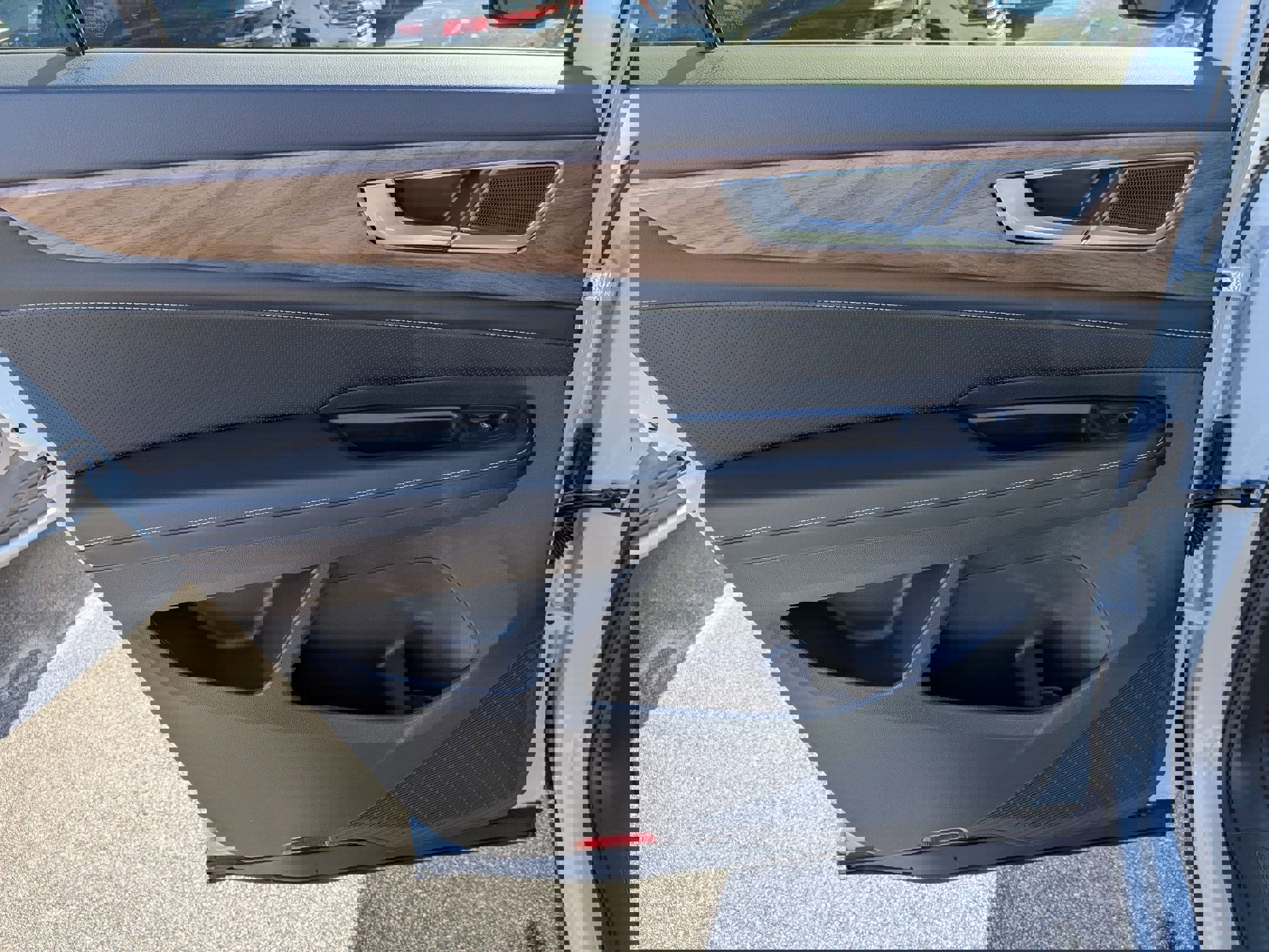 New 2026 Volkswagen Atlas SE image 25