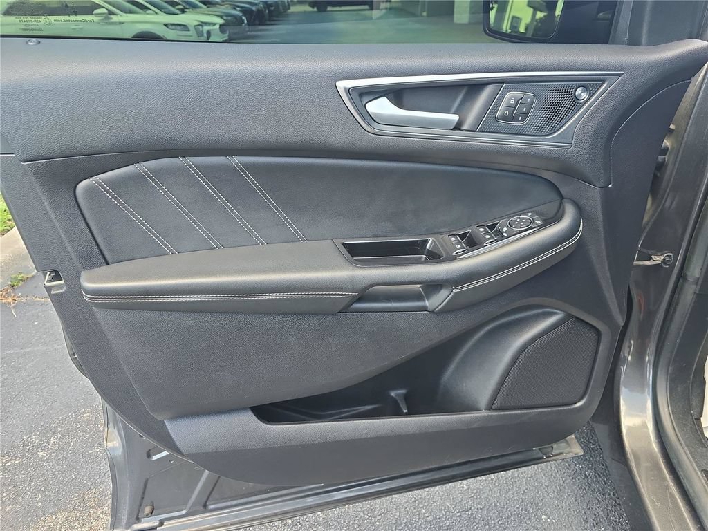 Used 2020 Ford Edge ST w/ Equipment Group 401A AWD/4WD image 17
