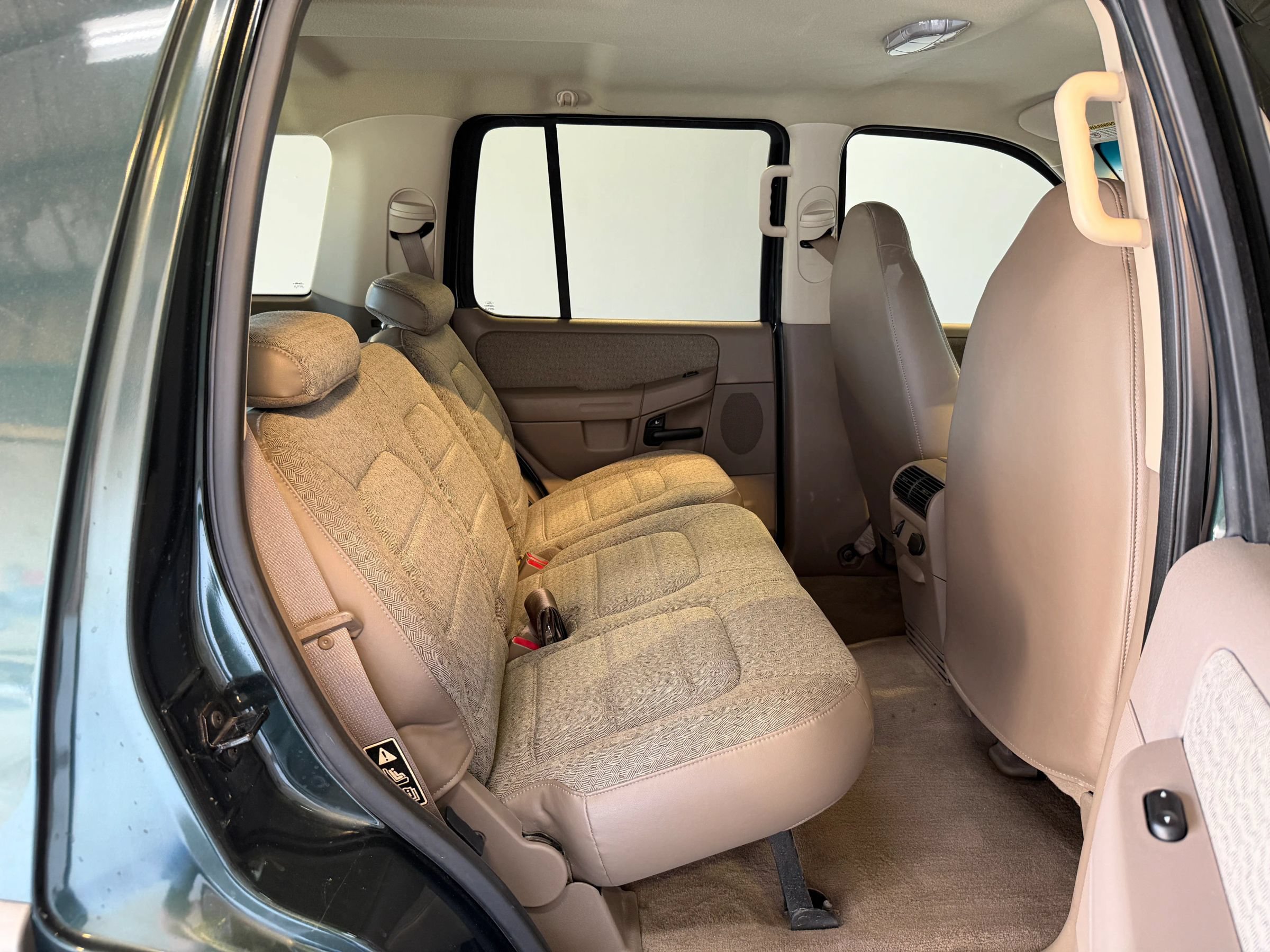 Used 2002 Ford Explorer XLS RWD image 29
