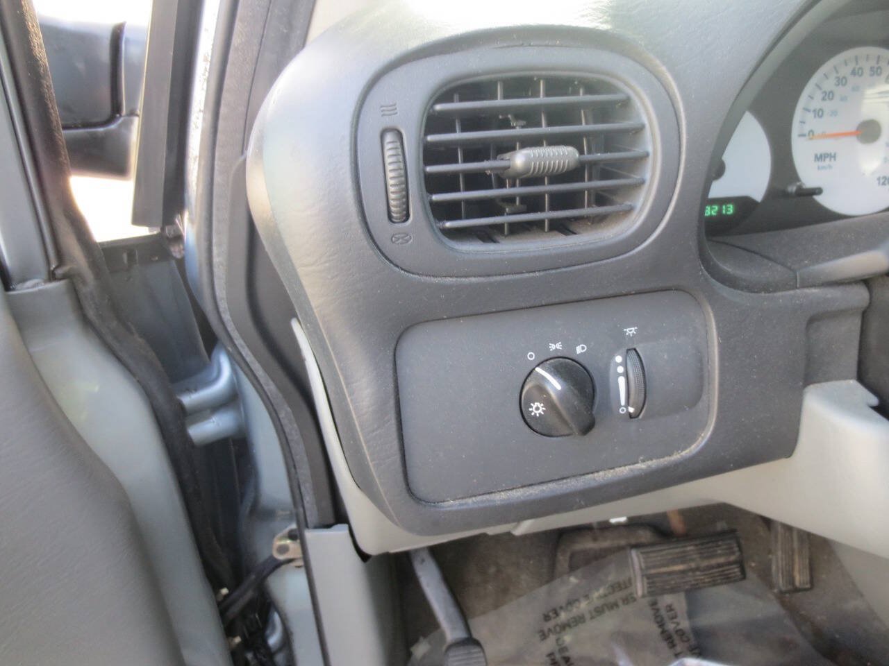 Used 2006 Dodge Caravan SE FWD image 8