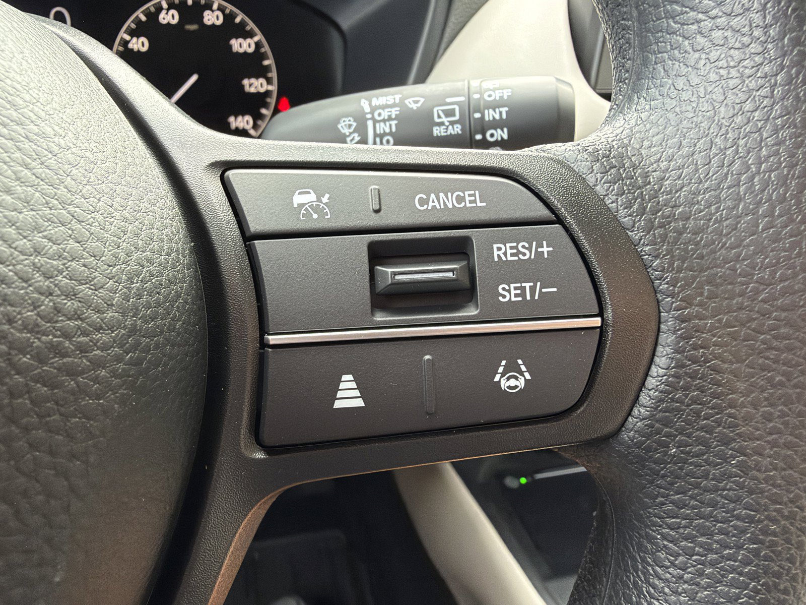 New 2027 Honda HR-V LX image 16