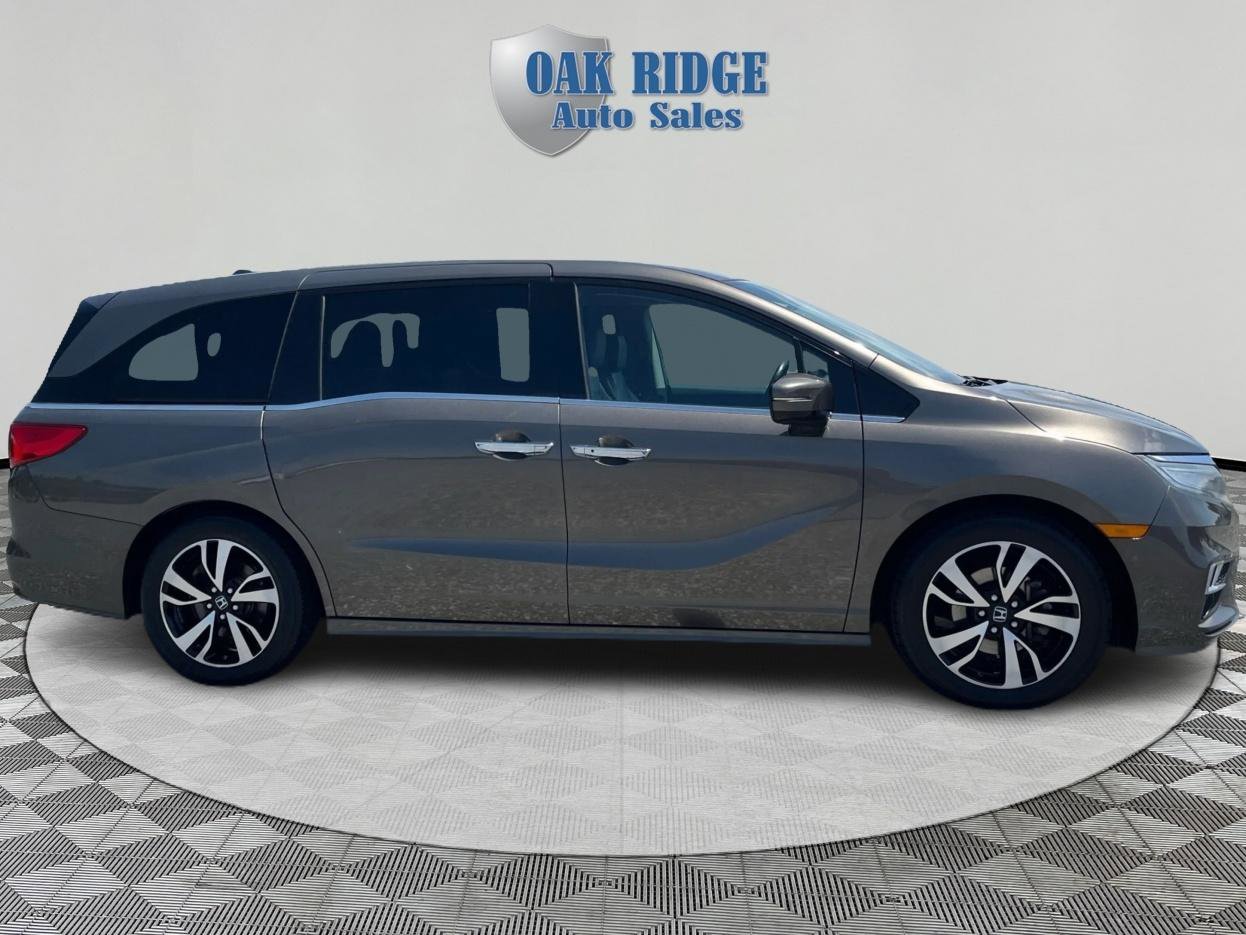 Used 2019 Honda Odyssey Elite image 4