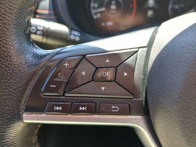 Used 2021 Nissan Kicks SR FWD image 12
