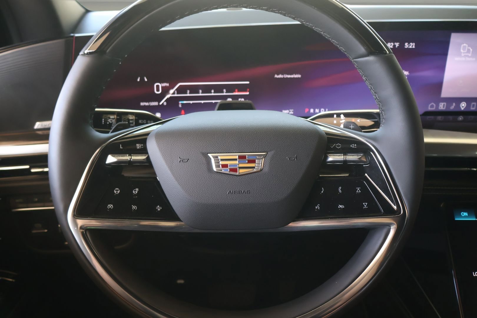 Certified 2025 Cadillac Escalade Premium Luxury AWD/4WD image 19
