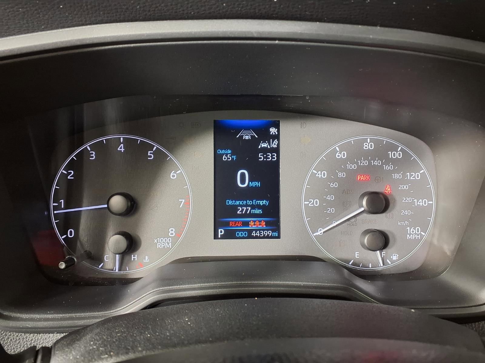 Used 2024 Toyota Corolla Cross LE image 25