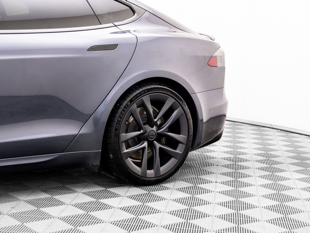 Used 2021 Tesla Model S Plaid image 35