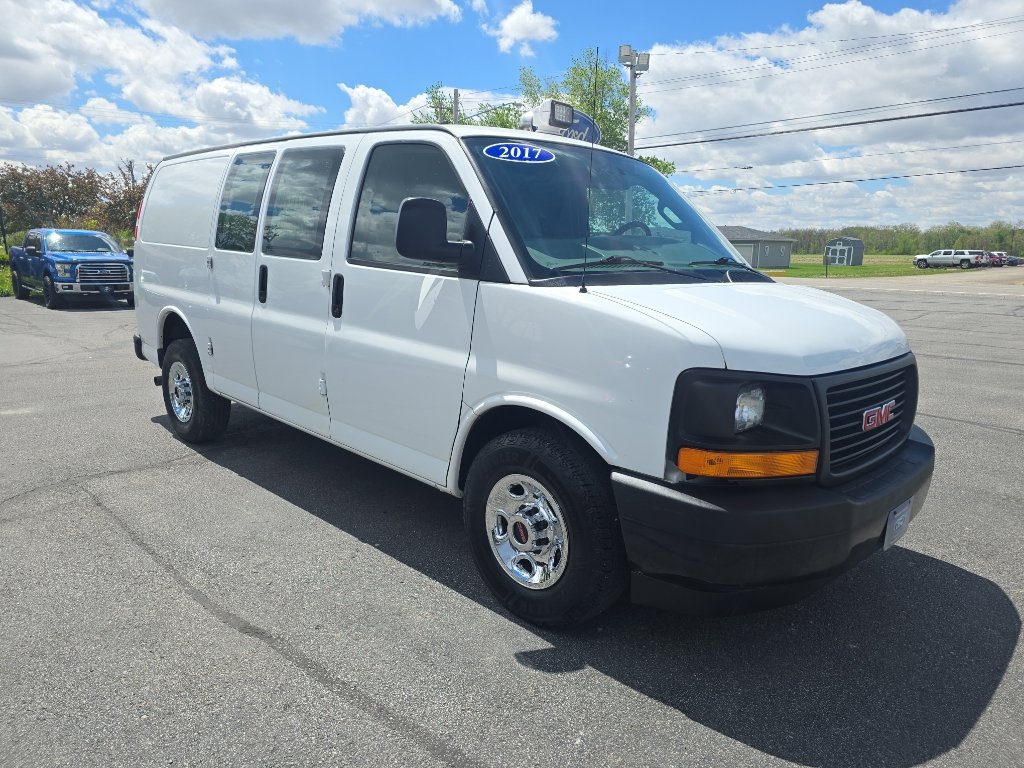 Used 2017 GMC Savana 2500 w/ All Terrain Package RWD image 4