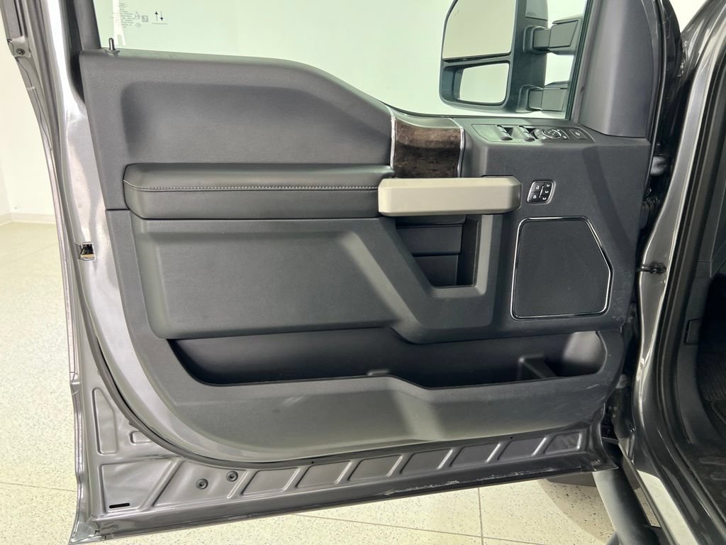 Used 2022 Ford F250 Lariat w/ Lariat Value Package AWD/4WD image 20