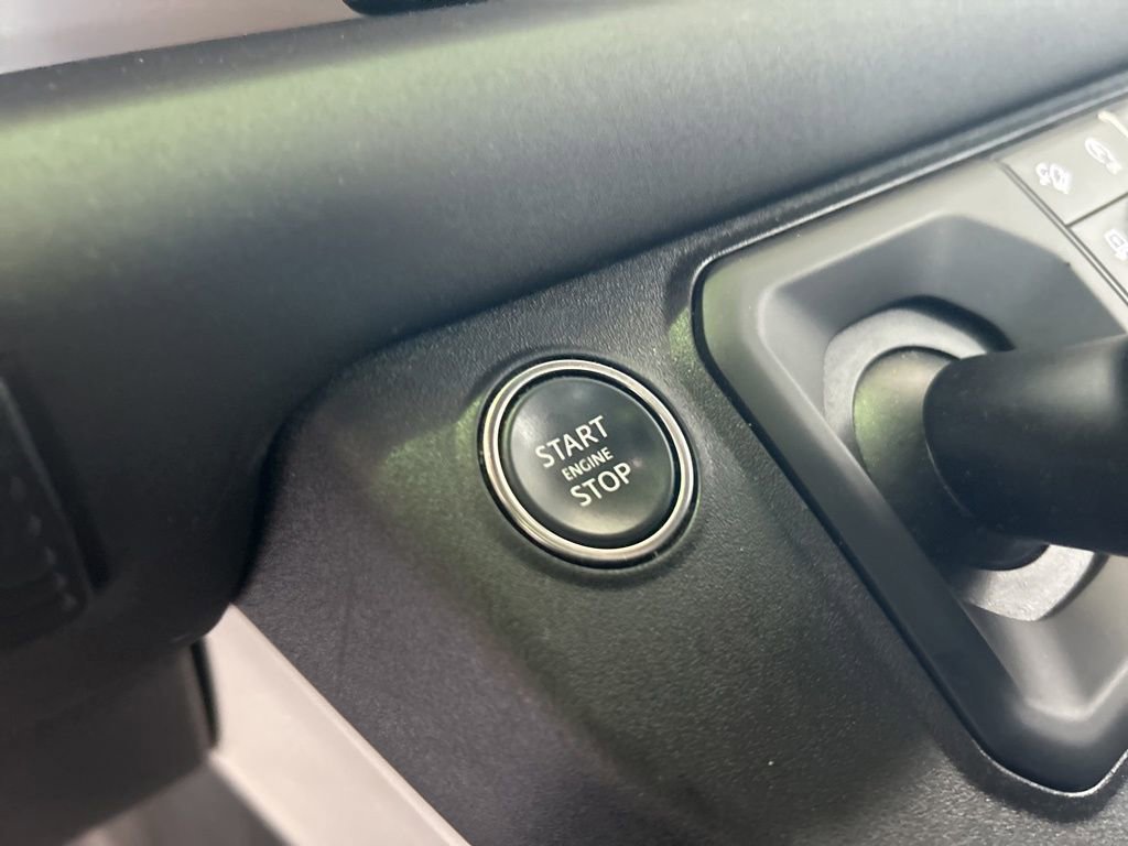 Used 2024 Land Rover Defender 110 S image 52